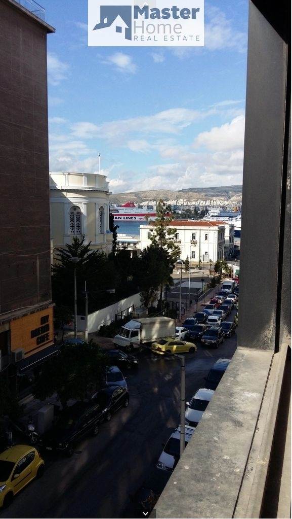 (For Sale) Commercial Office || Piraias/Piraeus - 124 Sq.m, 240.000€ 